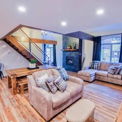 7-Bedroom Townhome with Pool & Banff Passes