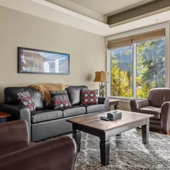 Canmore Rockies Getaway| 2BR + Resort Amenities