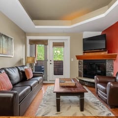Mountain Suite with Hot Tub & Fitness Center
