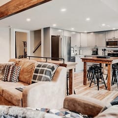 Mountain Townhouse with Heated Pool & Free Pass