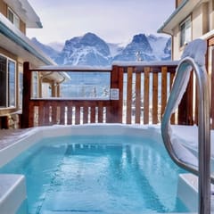 Mountain View Condo Near Banff & Canmore