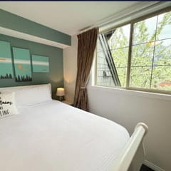 Premium 2-Bedroom Townhouse+ Mountain Views