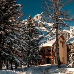 Quiet 4 Bedroom MTN Condo Hot Tub Pool Gym Tennis