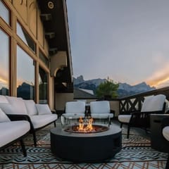 Sevenfold | Sleeps 20 | Luxe 7BR Retreat + Hot Tub