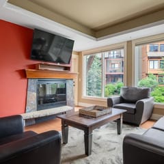 Solara Resort Suite: Hot Tub, BBQ & Park Pass
