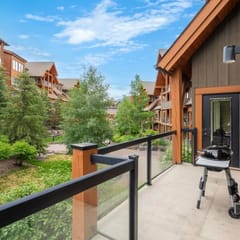Solara Resort Suite: Hot Tub, BBQ & Park Pass