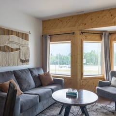 Suite 4 at The Gem | Cozy Two-Bedroom Retreat
