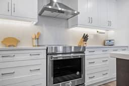 Brand New Luxury Condo - Image 4