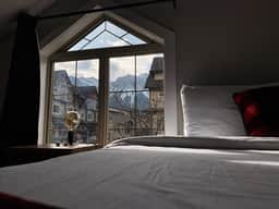 Mountain View Townhome with Pool & Banff Passes - Image 5