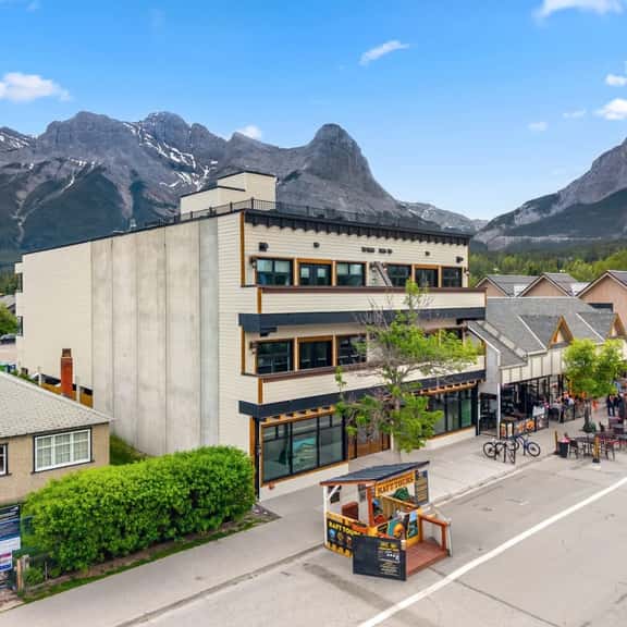 Main Street Condo with Rooftop Patio Access - Image 1