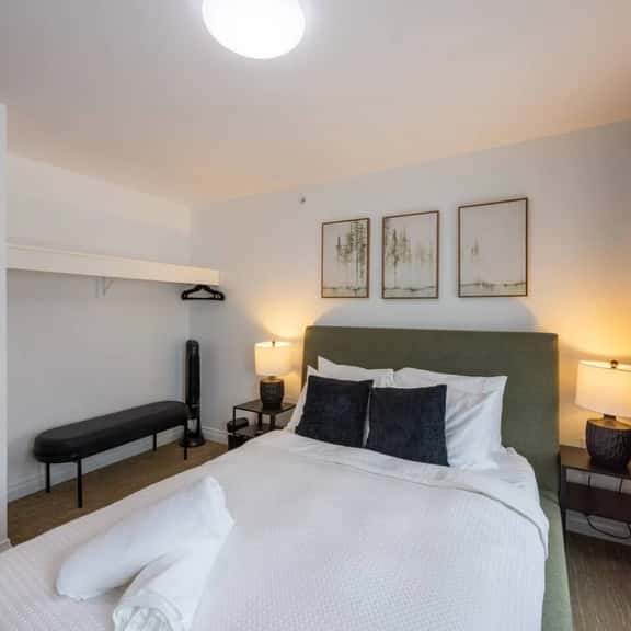 The Jade Suite | Stylish 2BR at The Gem - Image 1