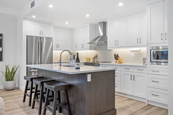Brand New Luxury Condo - Image 5