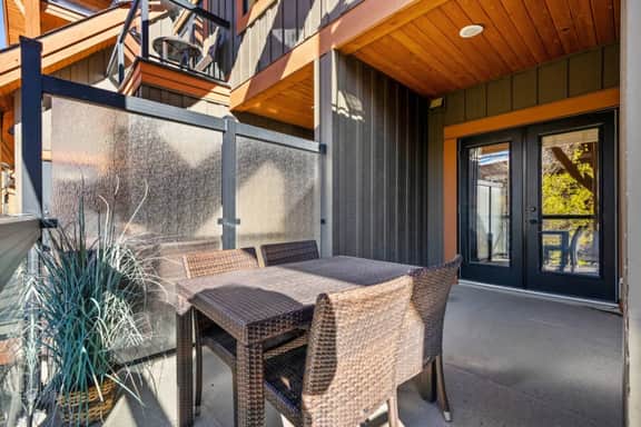 Elegant Mountain Retreat | Kitchen, Hot Tub and Pool - Image 3