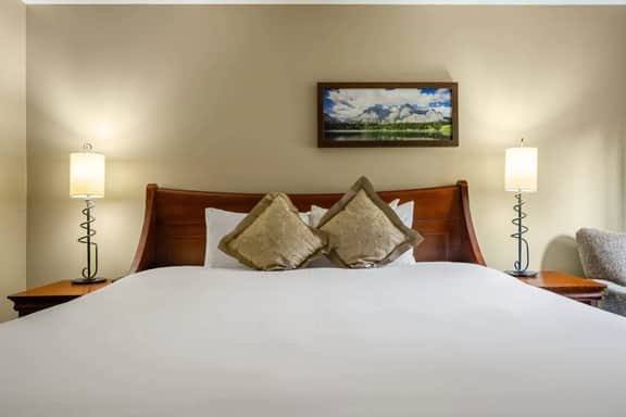 Luxury 2BR Mountain Retreat | Pool & Hot Tub - Image 5