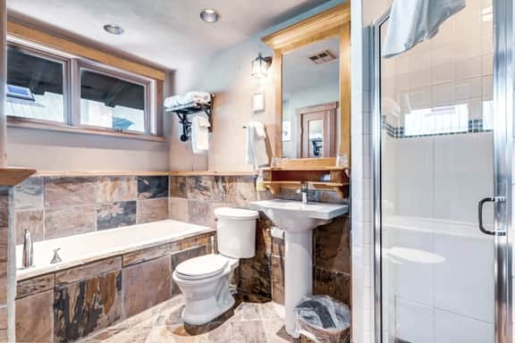 Romantic Suite in the Heart of Canmore-2 Guests - Image 4