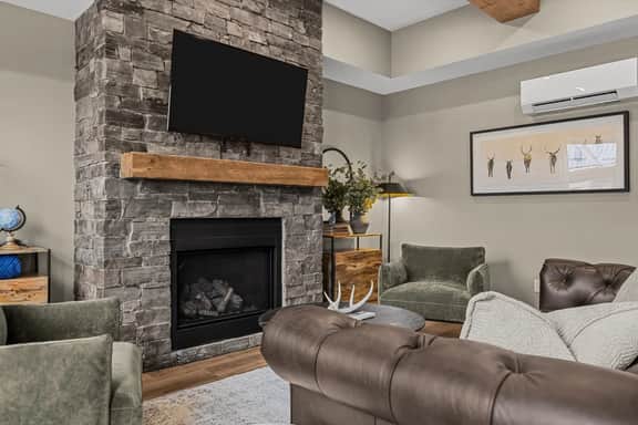 Peaks & Pines | A Modern Rockies Retreat - Image 4