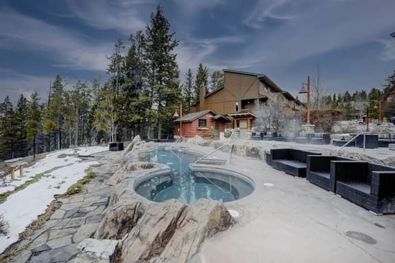 Mountain Condo w/3 BDRM & Hot Pools! - Image 1