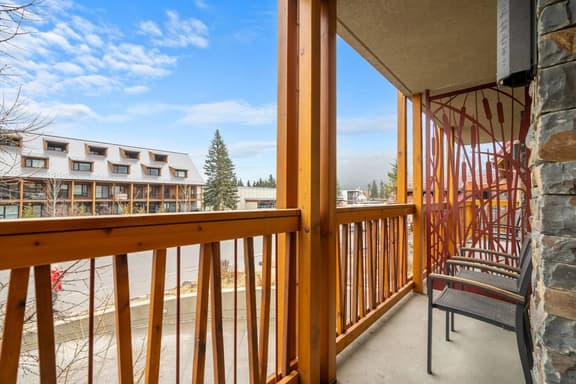 Superior 1BR in Banff | Hot Pools+Views - Image 1