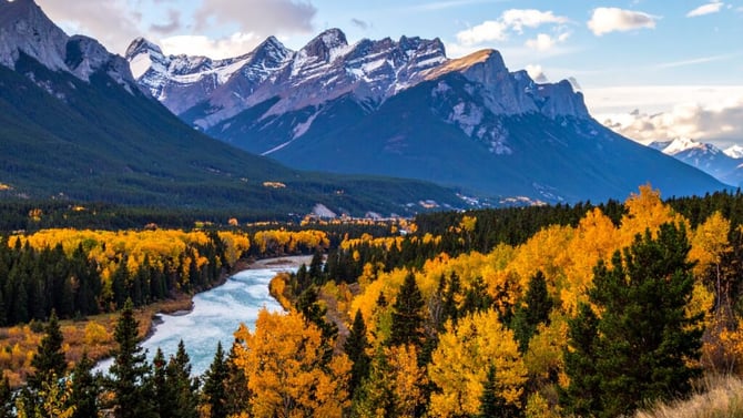 Why October Is the Secret Season for Canmore Getaways